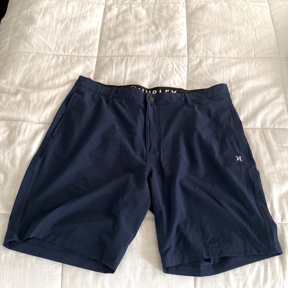 Men’s size 38 Navy Blue Hurley Shirts, EUC